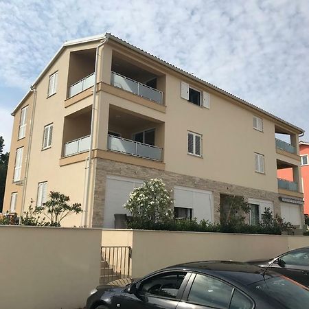 Malinska Apartment Exterior photo